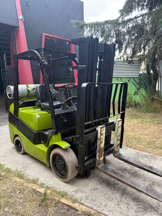 venta-montacargas-clark-2007- (3)